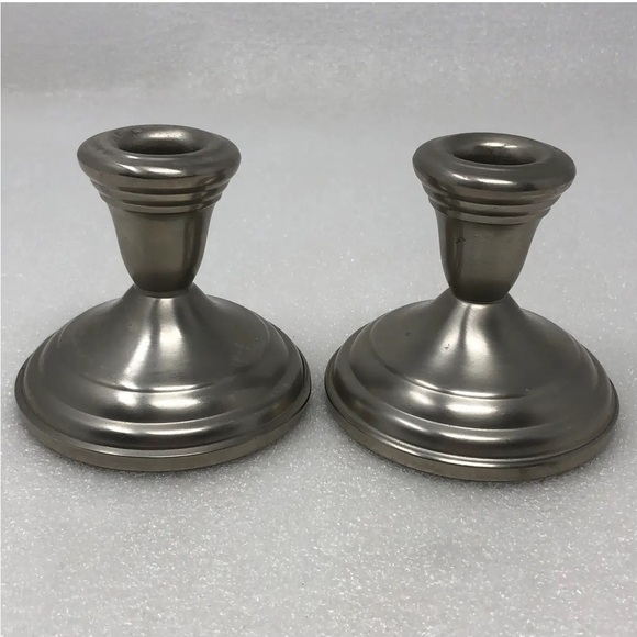 FB Rogers Pair of Pewter Candlestick Holders - Picture 3 of 11